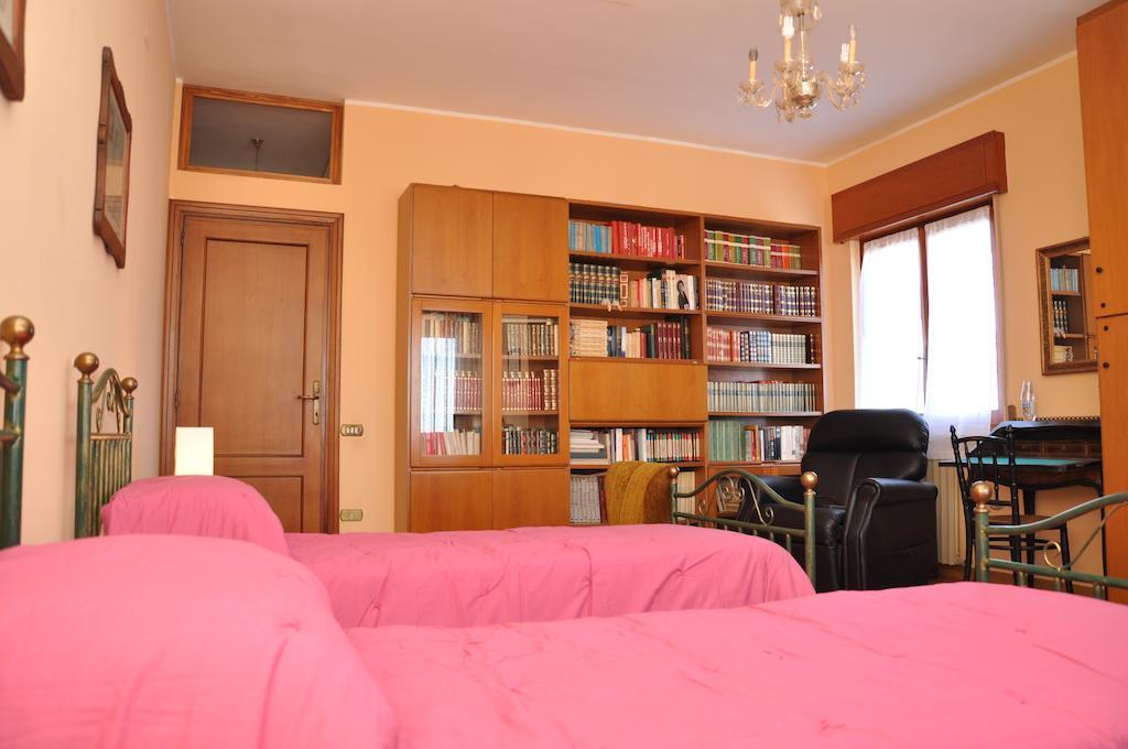 ريندي Giangurgolo B&B الغرفة الصورة